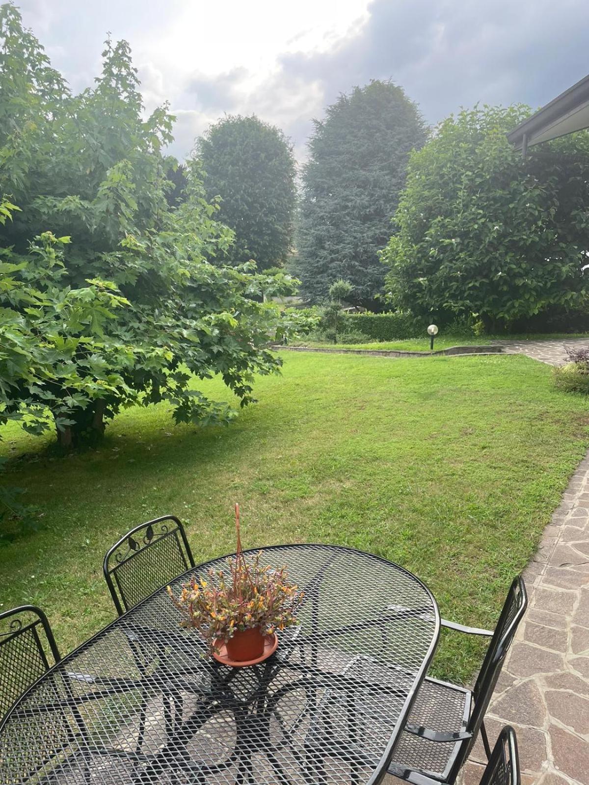 B&B Marilena Guanzate Zewnętrze zdjęcie