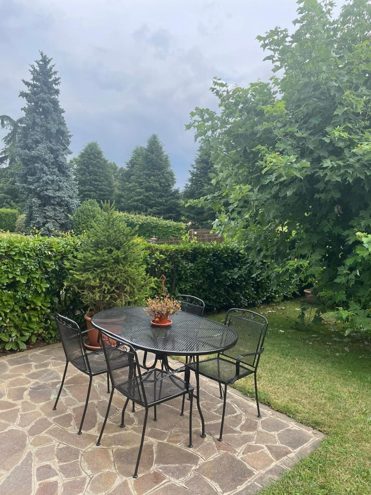 B&B Marilena Guanzate Zewnętrze zdjęcie